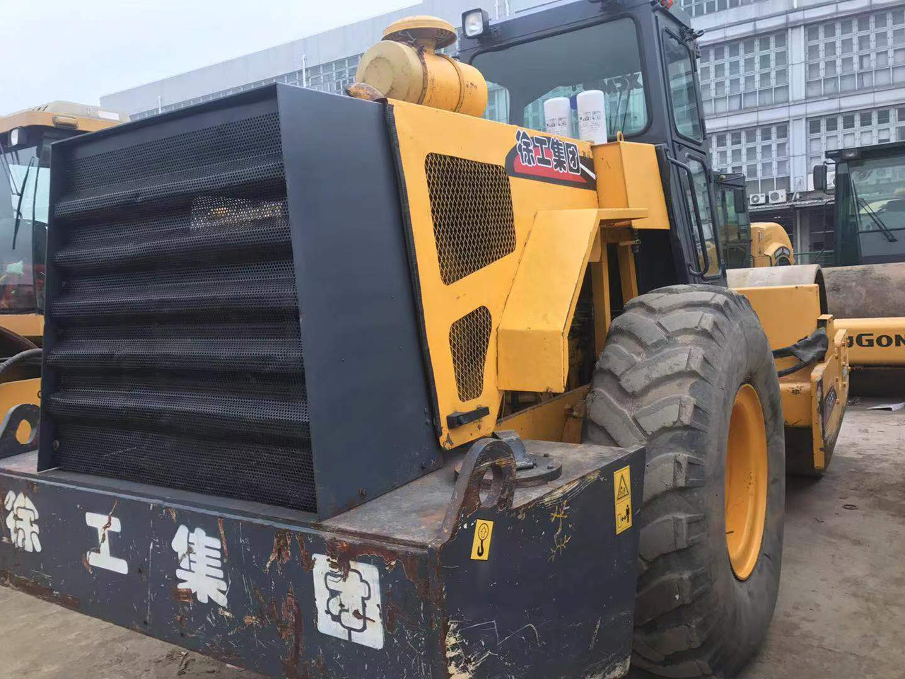 XCMG XS 263J - Valjak za puteve: slika 3 XCMG XS 263J - Valjak za puteve: slika 3