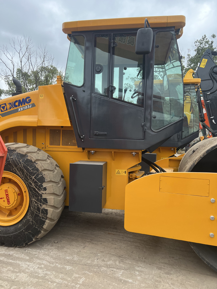 XCMG XS183J - Valjak za puteve: slika 5 XCMG XS183J - Valjak za puteve: slika 5