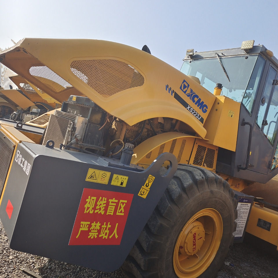 XCMG XS223J - Valjak za puteve: slika 4 XCMG XS223J - Valjak za puteve: slika 4