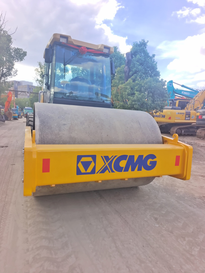 XCMG XS223J - Valjak za puteve: slika 2 XCMG XS223J - Valjak za puteve: slika 2