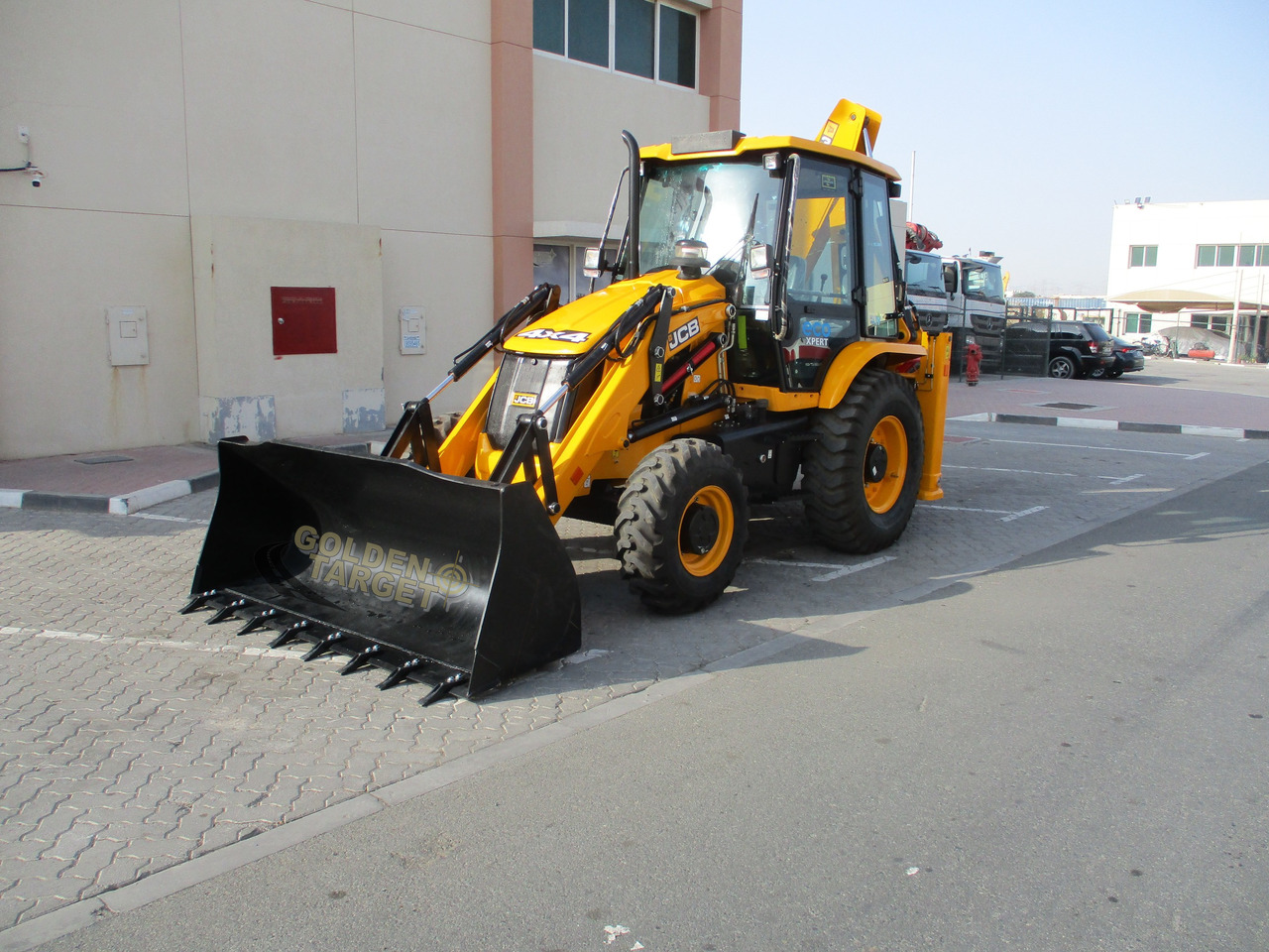 JCB 3DX PLUS 4×4 BACKHOE LOADER - Bager utovarivač: slika 2 JCB 3DX PLUS 4×4 BACKHOE LOADER - Bager utovarivač: slika 2