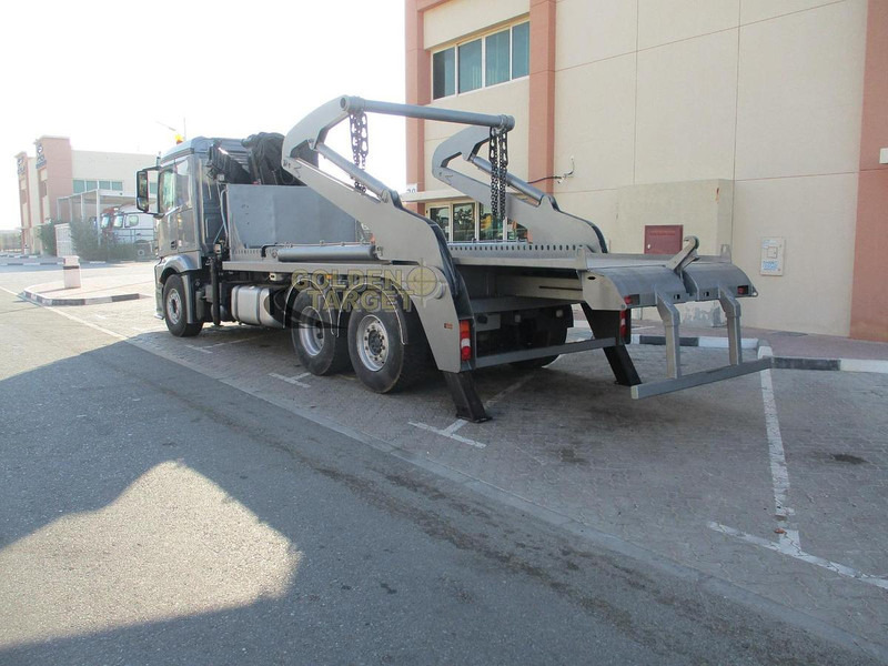 Mercedes-Benz 2642 6×2 Double Skip Loader with HIAB Crane - Utovarivač: slika 5 Mercedes-Benz 2642 6×2 Double Skip Loader with HIAB Crane - Utovarivač: slika 5