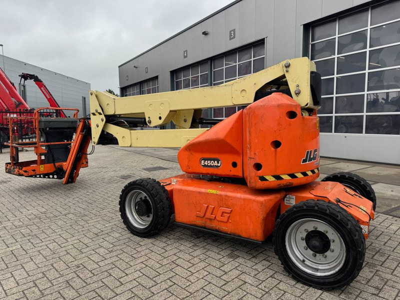 JLG E 450 AJ - Zglobna platforma: slika 1 JLG E 450 AJ - Zglobna platforma: slika 1