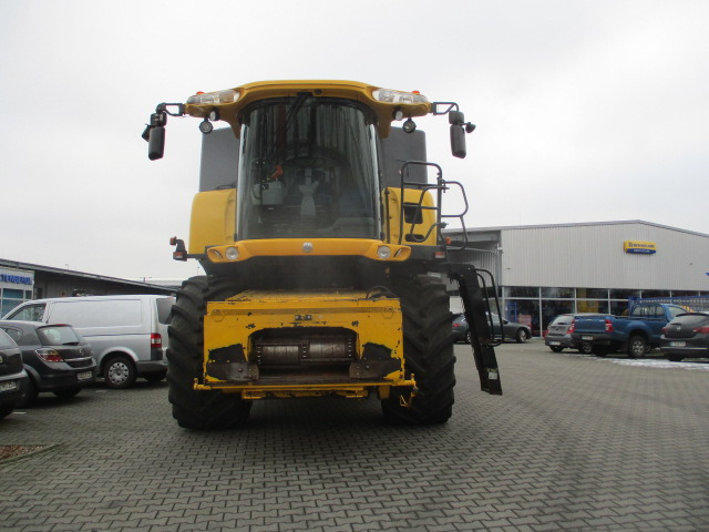 New Holland CR 9060 Elevation - Kombinovani kombajn: slika 1 New Holland CR 9060 Elevation - Kombinovani kombajn: slika 1