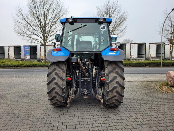 New Holland TS 115 - Traktor: slika 2 New Holland TS 115 - Traktor: slika 2