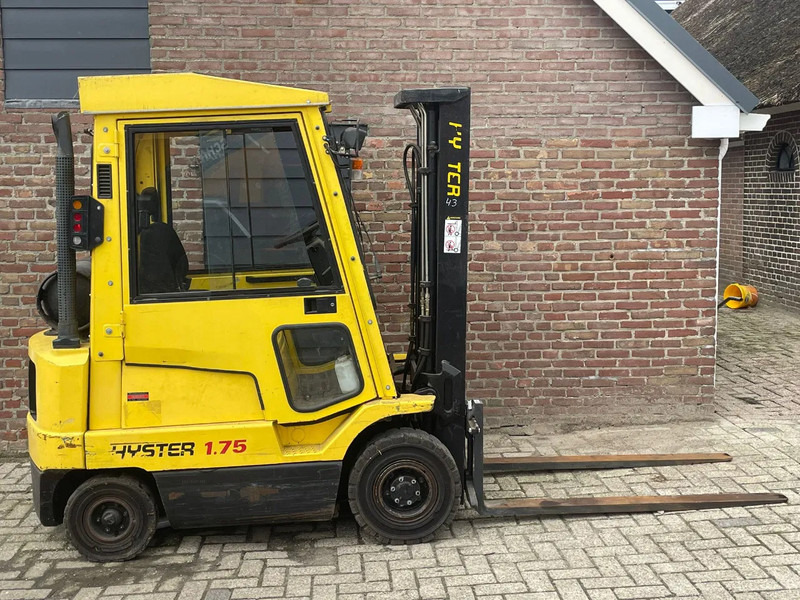 Hyster H 1.75 XM LPG LOW HOURS heftruck H 1.75 XM LPG - Viljuškar: slika 2 Hyster H 1.75 XM LPG LOW HOURS heftruck H 1.75 XM LPG - Viljuškar: slika 2