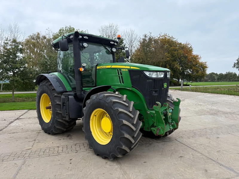 John Deere 7230R AP Trekker R serie 7230 - Traktor: slika 1 John Deere 7230R AP Trekker R serie 7230 - Traktor: slika 1