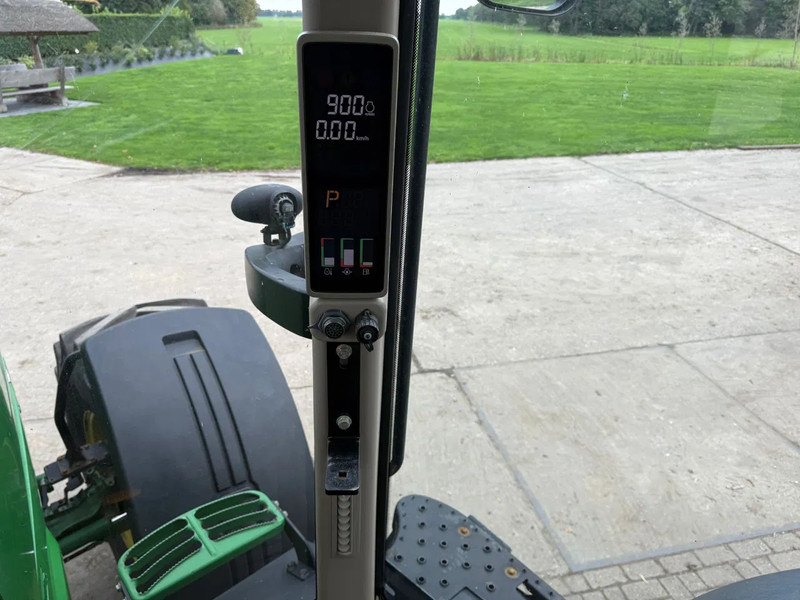 John Deere 7230R AP Trekker R serie 7230 - Traktor: slika 4 John Deere 7230R AP Trekker R serie 7230 - Traktor: slika 4