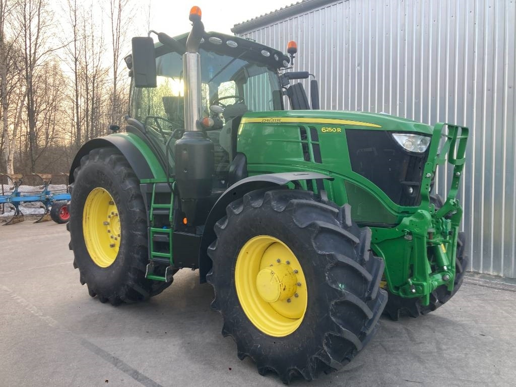 Traktor John Deere 6250 R: slika 7
