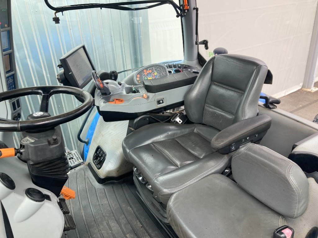 Traktor New Holland T 8.320 AC: slika 13