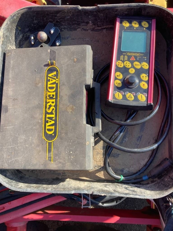 Kombinovana mašina za setvu Vaderstad Rapid 400C: slika 10 Kombinovana mašina za setvu Vaderstad Rapid 400C: slika 10