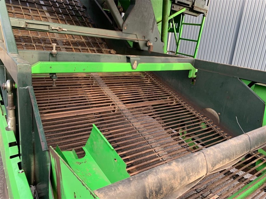 Kombajn za krompir AVR
8200 Spirit Ekstra aksel med hjultræk: slika 12