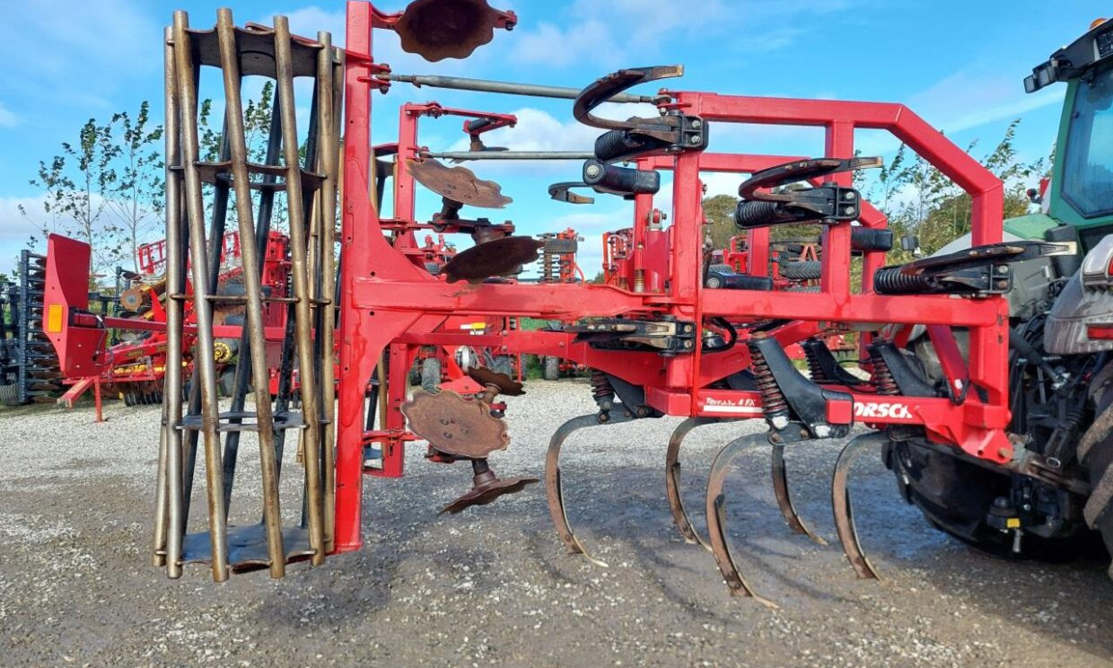 Horsch Terrano 4 FX - Drljača: slika 1 Horsch Terrano 4 FX - Drljača: slika 1