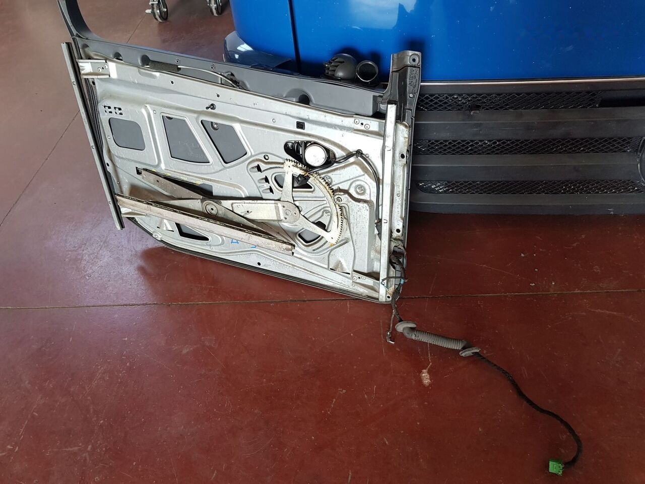 Mercedes-Benz ACTROS MB2 - Vrata i delovi za Kamion: slika 5 Mercedes-Benz ACTROS MB2 - Vrata i delovi za Kamion: slika 5