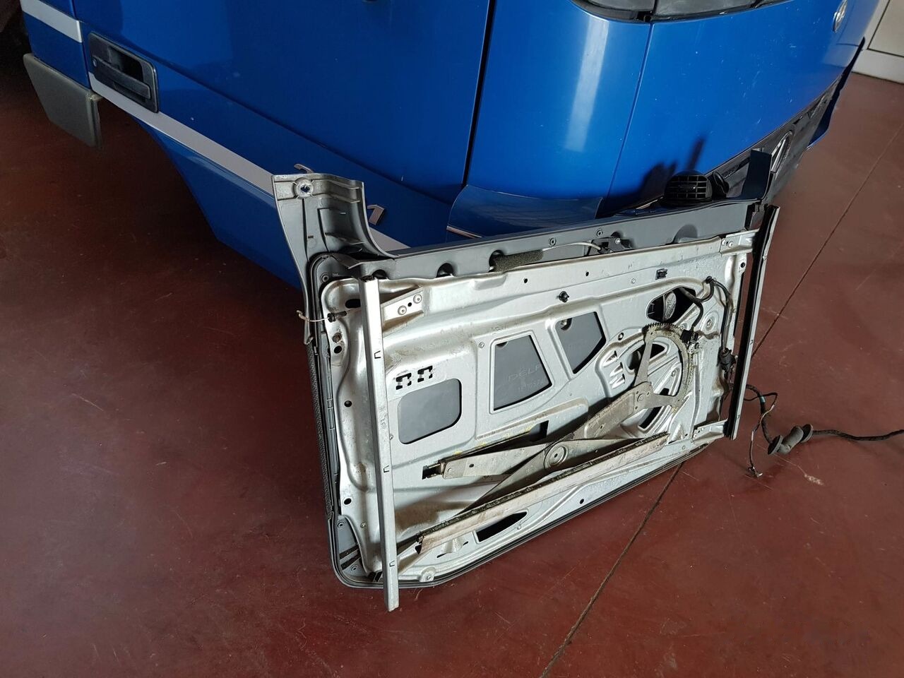 Mercedes-Benz ACTROS MB2 - Vrata i delovi za Kamion: slika 2 Mercedes-Benz ACTROS MB2 - Vrata i delovi za Kamion: slika 2