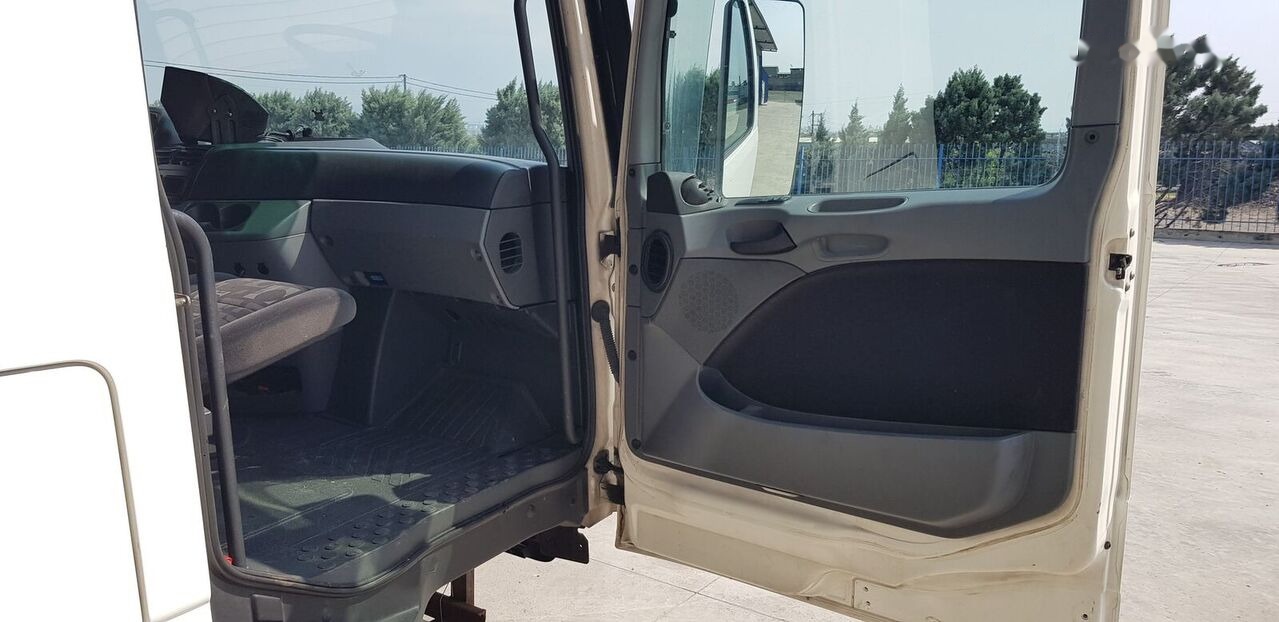 Kabina za Kamion Mercedes-Benz ACTROS MP2: slika 15