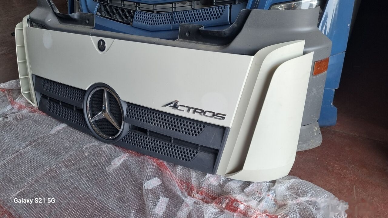 Mercedes-Benz MERCEDES ACTROS MP4 EURO 6 Mercedes-Benz ACTROS MP4 - Hauba za Kamion: slika 1 Mercedes-Benz MERCEDES ACTROS MP4 EURO 6 Mercedes-Benz ACTROS MP4 - Hauba za Kamion: slika 1