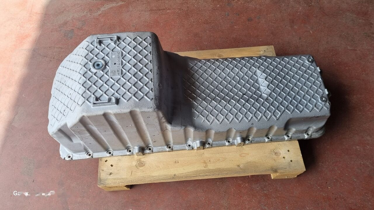 Mercedes-Benz OIL PAN ACTROS MP4 A4730102213 Mercedes-Benz ACTROS MP4 EURO 6 - Karter za Kamion: slika 1 Mercedes-Benz OIL PAN ACTROS MP4 A4730102213 Mercedes-Benz ACTROS MP4 EURO 6 - Karter za Kamion: slika 1
