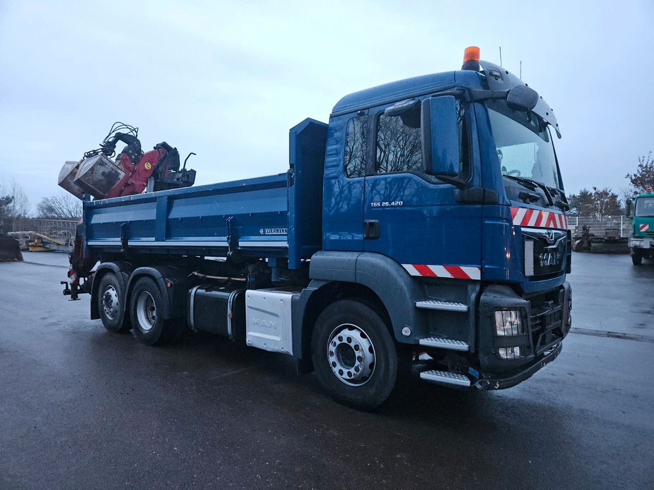 MAN TGS 26.420 6x2 Kipper / Bordmatik links+rechts - Istovarivač, Kamion sa dizalicom: slika 2 MAN TGS 26.420 6x2 Kipper / Bordmatik links+rechts - Istovarivač, Kamion sa dizalicom: slika 2