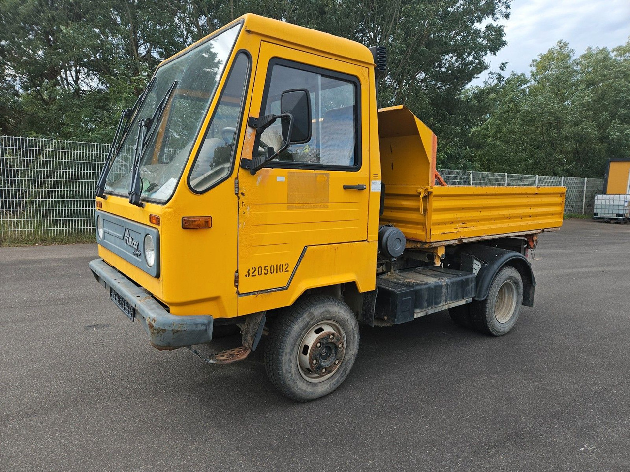 Multicar M26 Dreiseitenkipper 4x4 - Dostavno vozilo kiper: slika 1 Multicar M26 Dreiseitenkipper 4x4 - Dostavno vozilo kiper: slika 1