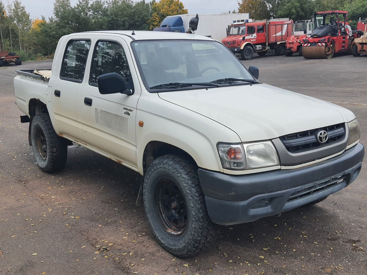 Toyota Hilux Double Cab 4x4 - SUV: slika 1 Toyota Hilux Double Cab 4x4 - SUV: slika 1