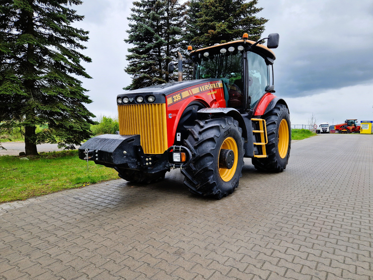 Versatile Buhler 335 - Traktor: slika 2 Versatile Buhler 335 - Traktor: slika 2