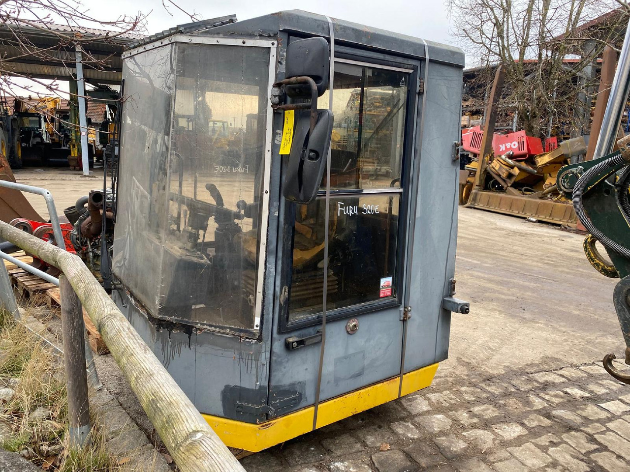 Furukawa 320 E - Kabina za Građevinska mašina: slika 1 Furukawa 320 E - Kabina za Građevinska mašina: slika 1