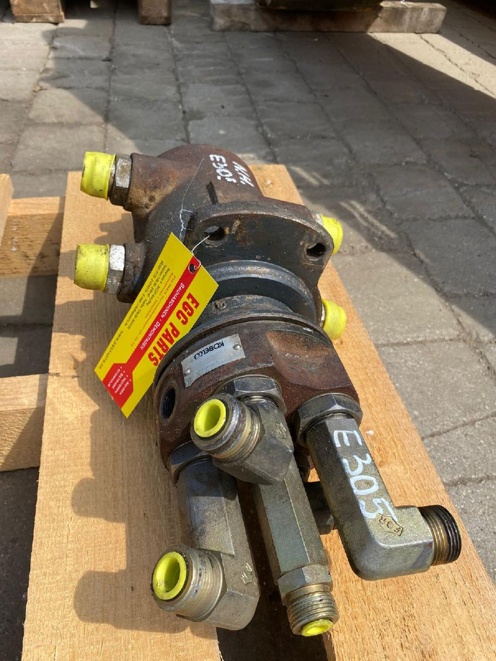 Holland E 305 - Motor okretanja za Bager guseničar: slika 4 Holland E 305 - Motor okretanja za Bager guseničar: slika 4