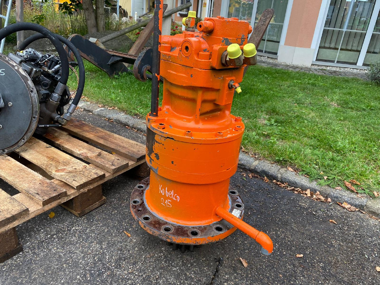 Kobelco Fiat E 215 - Motor okretanja za Građevinska mašina: slika 1 Kobelco Fiat E 215 - Motor okretanja za Građevinska mašina: slika 1