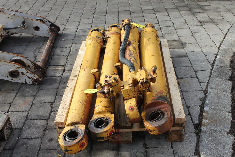 Liebherr 902 - Hidraulični cilindar za Građevinska mašina: slika 3 Liebherr 902 - Hidraulični cilindar za Građevinska mašina: slika 3