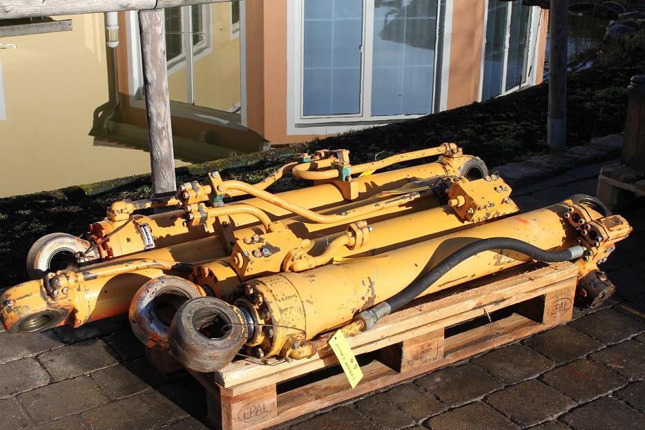 Liebherr A 902 LIT - Hidraulični cilindar za Građevinska mašina: slika 3 Liebherr A 902 LIT - Hidraulični cilindar za Građevinska mašina: slika 3