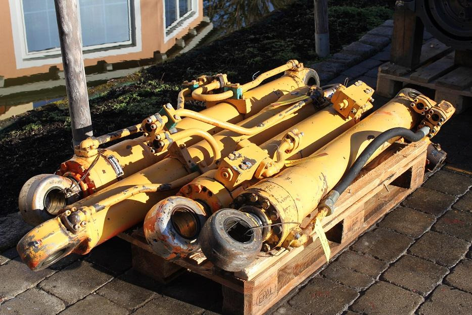 Liebherr A 902 LIT - Hidraulični cilindar za Građevinska mašina: slika 5 Liebherr A 902 LIT - Hidraulični cilindar za Građevinska mašina: slika 5