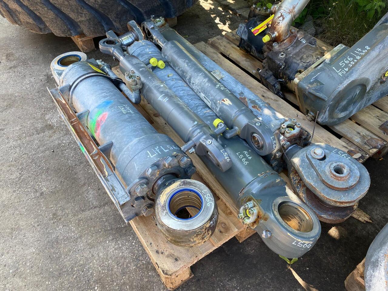 Liebherr L 566 - Hidraulični cilindar za Građevinska mašina: slika 5 Liebherr L 566 - Hidraulični cilindar za Građevinska mašina: slika 5