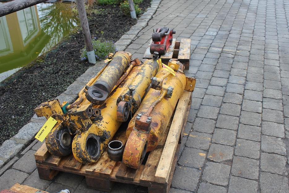 Liebherr L551 - Hidraulični cilindar za Građevinska mašina: slika 4 Liebherr L551 - Hidraulični cilindar za Građevinska mašina: slika 4