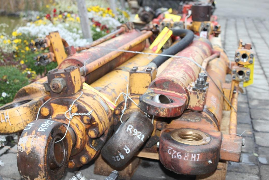 Liebherr R 922 - Hidraulični cilindar za Građevinska mašina: slika 4 Liebherr R 922 - Hidraulični cilindar za Građevinska mašina: slika 4