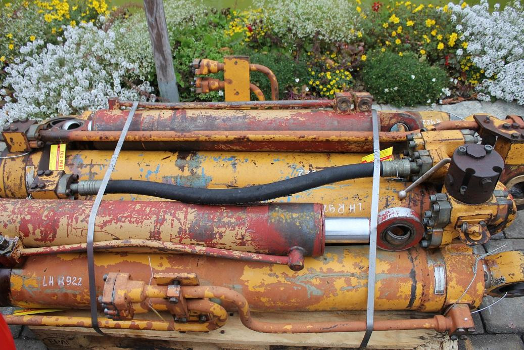 Liebherr R 922 - Hidraulični cilindar za Građevinska mašina: slika 5 Liebherr R 922 - Hidraulični cilindar za Građevinska mašina: slika 5