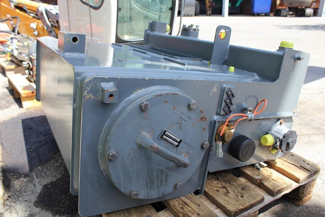 Liebherr R 924 compact - Rezervni deo za Bager guseničar: slika 1 Liebherr R 924 compact - Rezervni deo za Bager guseničar: slika 1