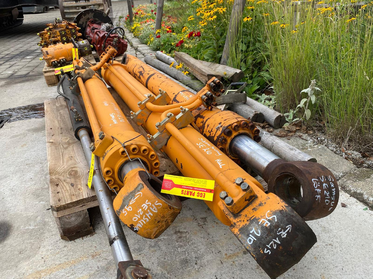 Samsung SE 210 - Hidraulični cilindar za Građevinska mašina: slika 2 Samsung SE 210 - Hidraulični cilindar za Građevinska mašina: slika 2