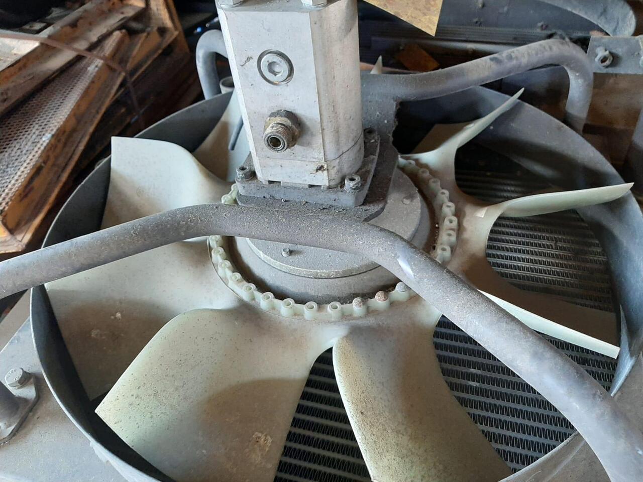 Volvo 160 B - Sistem za hlađenje za Građevinska mašina: slika 4 Volvo 160 B - Sistem za hlađenje za Građevinska mašina: slika 4