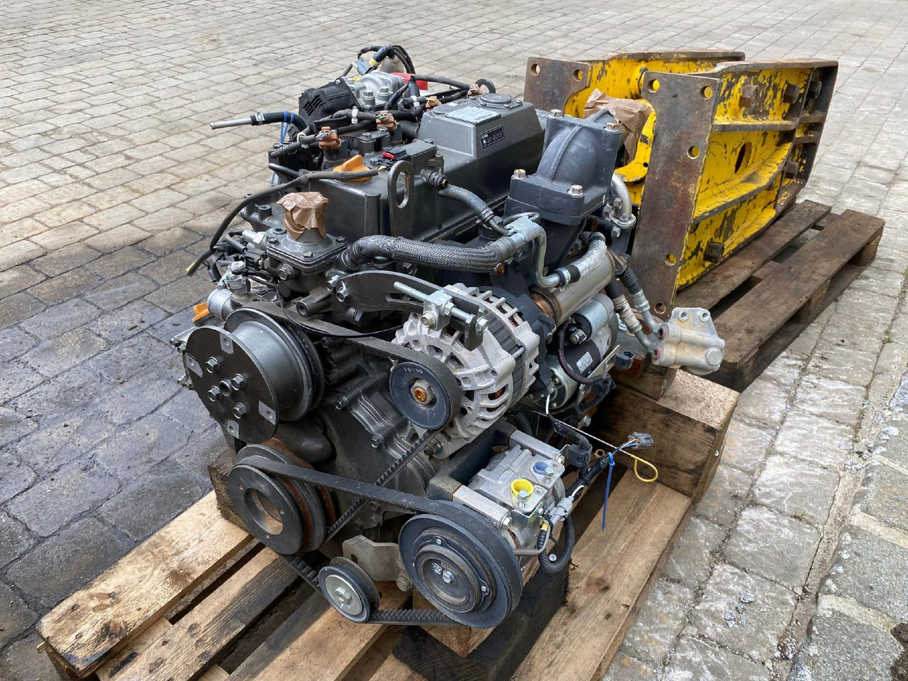 Motor za Građevinska mašina Yanmar Hitachi 4TNV 98C aus ZX 85: slika 7