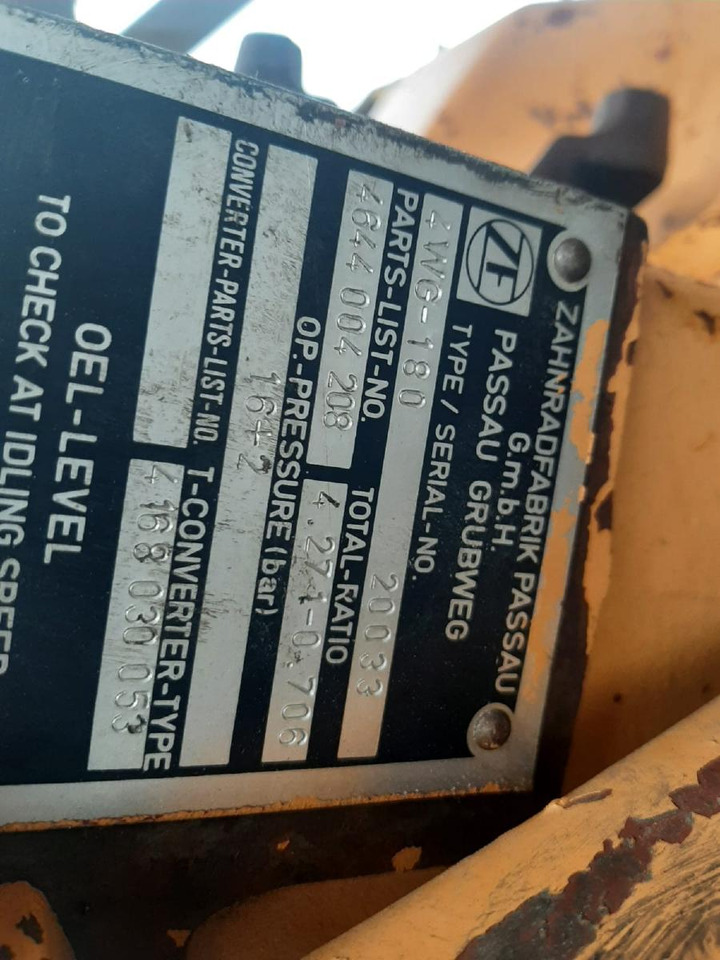 ZF 4 WG 180 aus Case 621 - Menjač za Građevinska mašina: slika 2 ZF 4 WG 180 aus Case 621 - Menjač za Građevinska mašina: slika 2