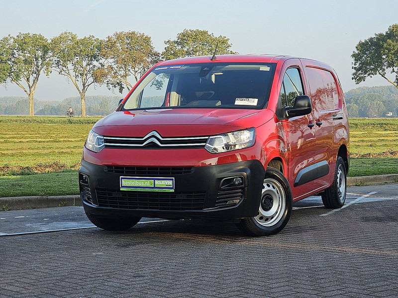Citroën Berlingo 1.2 XL 130 AUT. 34 dkm. - Dostavno vozilo sa zatvorenim sandukom: slika 1 Citroën Berlingo 1.2 XL 130 AUT. 34 dkm. - Dostavno vozilo sa zatvorenim sandukom: slika 1