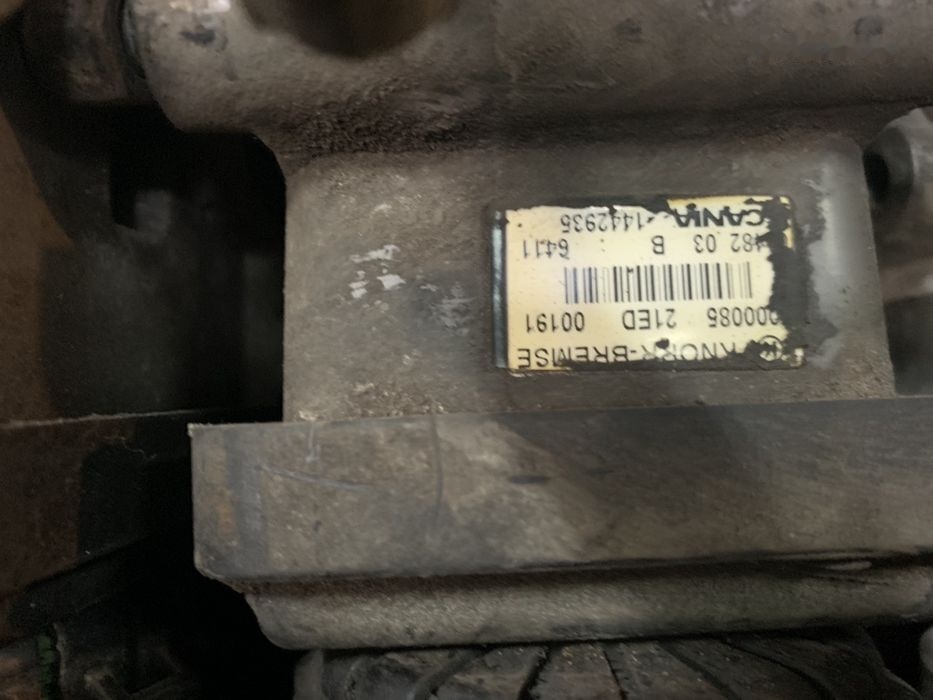 Knorr-Bremse Przód K000085 K000913 Scania Volvo RENAULT MAN K000913 K000085 K000914 - Kočioni ventil za Kamion: slika 4 Knorr-Bremse Przód K000085 K000913 Scania Volvo RENAULT MAN K000913 K000085 K000914 - Kočioni ventil za Kamion: slika 4