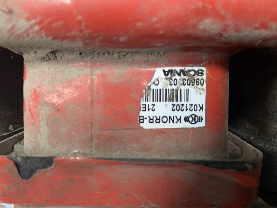 Knorr-Bremse Przód K000085 K000913 Scania Volvo RENAULT MAN K000913 K000085 K000914 - Kočioni ventil za Kamion: slika 3 Knorr-Bremse Przód K000085 K000913 Scania Volvo RENAULT MAN K000913 K000085 K000914 - Kočioni ventil za Kamion: slika 3