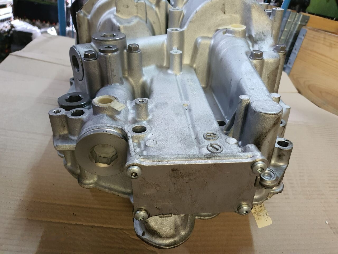 Mann-Filter MAN EURO 6 TGA TGX MAN TGX / TGS Euro 6 truck - Filter za ulje za Kamion: slika 2 Mann-Filter MAN EURO 6 TGA TGX MAN TGX / TGS Euro 6 truck - Filter za ulje za Kamion: slika 2