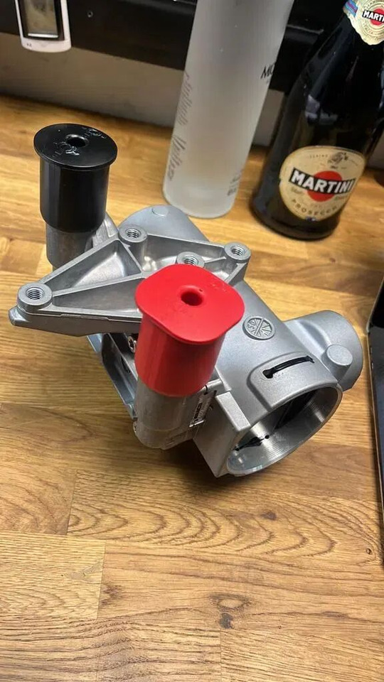 NOWY ZAWÓR PARKUJĄCO LUZUJĄCY WABCO 9710029100 - Kočioni ventil za Kamion: slika 1 NOWY ZAWÓR PARKUJĄCO LUZUJĄCY WABCO 9710029100 - Kočioni ventil za Kamion: slika 1