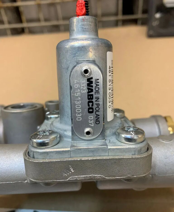 Nowy Zawór Reduktor Ciśnienia PEM WABCO4615130030 4615130030 - Kočioni ventil za Kamion: slika 2 Nowy Zawór Reduktor Ciśnienia PEM WABCO4615130030 4615130030 - Kočioni ventil za Kamion: slika 2