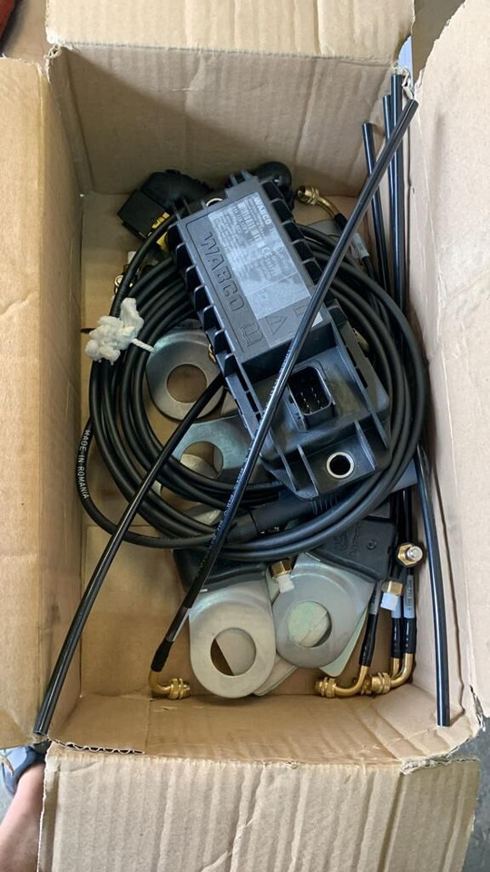 ZESTAW NOWY MODUŁ KOŁOWY IVTM 446220110 WABCO 446220110 truck - Rezervni deo za Kamion: slika 1 ZESTAW NOWY MODUŁ KOŁOWY IVTM 446220110 WABCO 446220110 truck - Rezervni deo za Kamion: slika 1