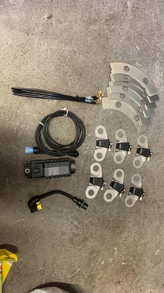 ZESTAW NOWY MODUŁ KOŁOWY IVTM 446220110 WABCO 446220110 truck - Rezervni deo za Kamion: slika 4 ZESTAW NOWY MODUŁ KOŁOWY IVTM 446220110 WABCO 446220110 truck - Rezervni deo za Kamion: slika 4