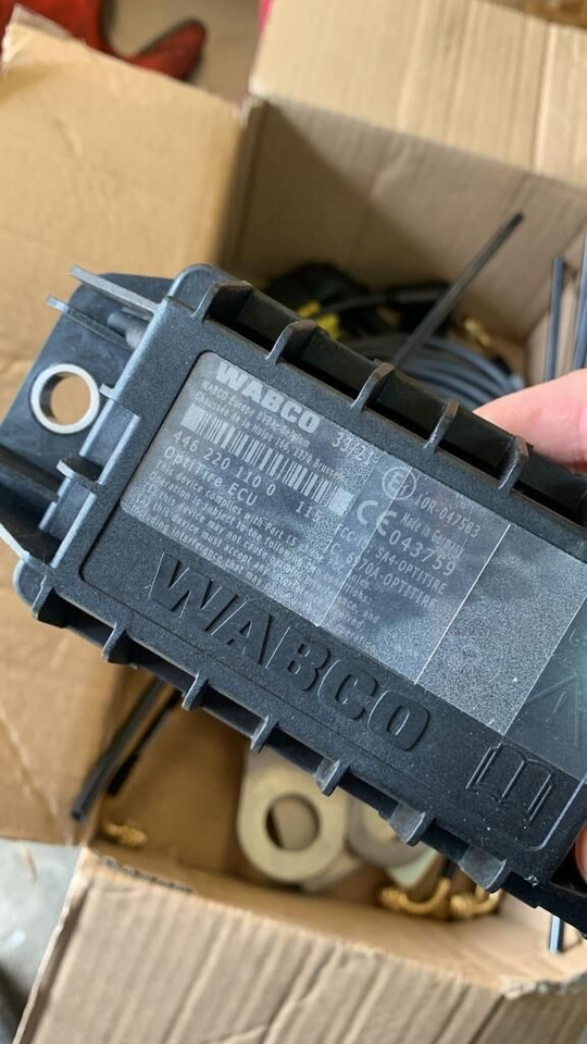 ZESTAW NOWY MODUŁ KOŁOWY IVTM 446220110 WABCO 446220110 truck - Rezervni deo za Kamion: slika 1 ZESTAW NOWY MODUŁ KOŁOWY IVTM 446220110 WABCO 446220110 truck - Rezervni deo za Kamion: slika 1